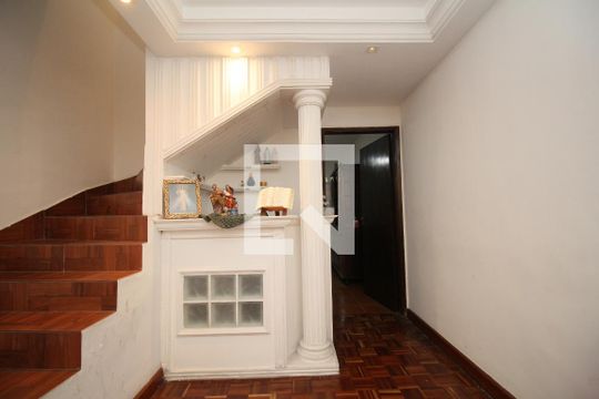 Sala de casa para alugar com 3 quartos, 124m² em Jardim Martinica, São Paulo
