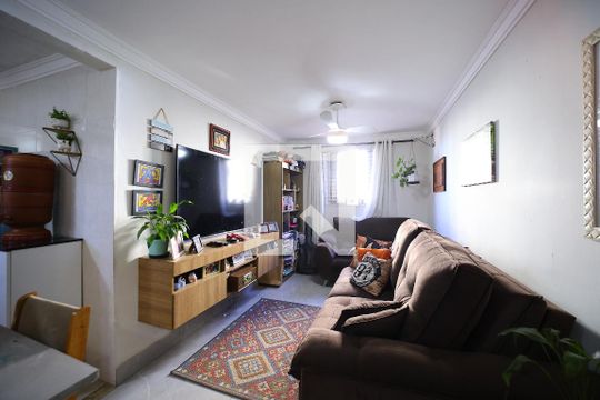 Sala de apartamento para alugar com 2 quartos, 57m² em Conjunto Habitacional Padre Jose de Anchieta, São Paulo