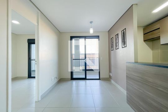 Sala de apartamento para alugar com 2 quartos, 51m² em Centro, Osasco
