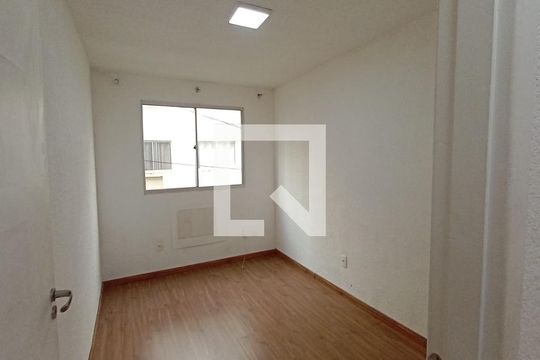 Quarto de apartamento para alugar com 2 quartos, 43m² em Água Santa, Rio de Janeiro