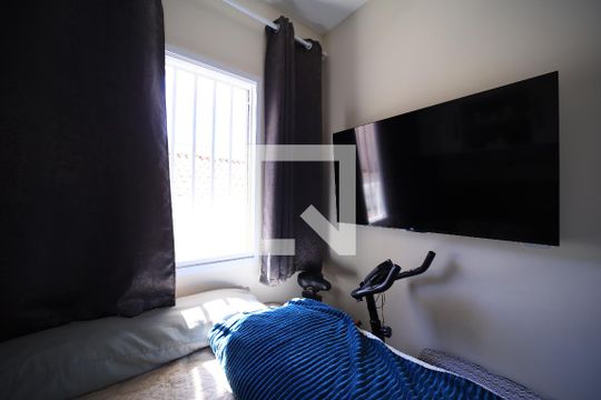 Quarto 1 de casa à venda com 2 quartos, 36m² em Vila Dalila, São Paulo