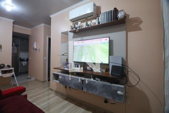 Apartamento à venda com 2 quartos, 61m² em Niterói, Canoas