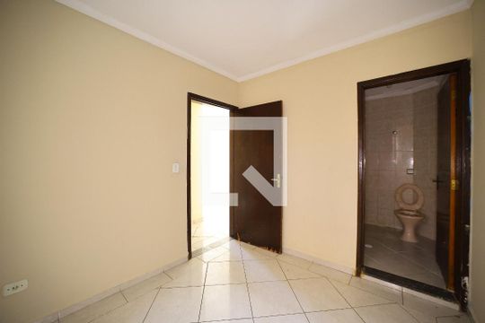 Quarto 1 de casa para alugar com 3 quartos, 100m² em Vila Nhocuné, São Paulo