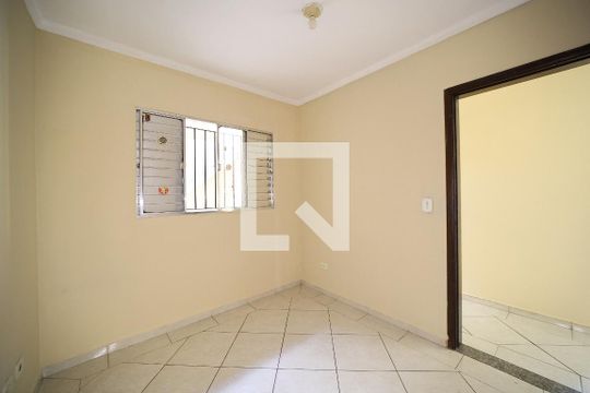 Quarto 1 de casa para alugar com 3 quartos, 100m² em Vila Nhocuné, São Paulo