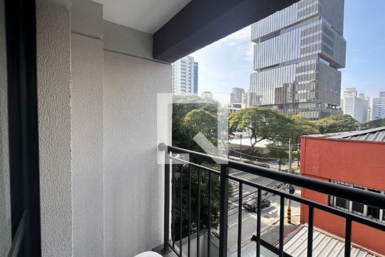 Varanda da Sala/cozinha de kitnet/studio para alugar com 1 quarto, 30m² em Campo Belo, São Paulo