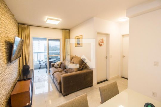 Sala  de apartamento à venda com 2 quartos, 67m² em Empresarial 18 do Forte, Barueri