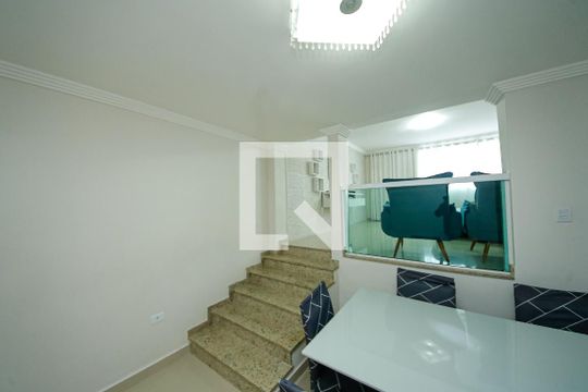 Casa para alugar com 3 quartos, 250m² em Vila Primavera, São Paulo
