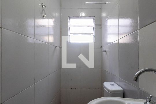 Banheiro de casa para alugar com 1 quarto, 30m² em Tremembé, São Paulo