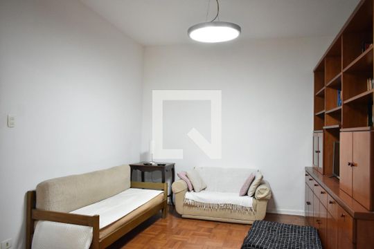 Sala de casa à venda com 4 quartos, 240m² em Chácara Inglesa, São Paulo