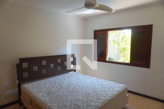 Suite 1 de casa de condomínio à venda com 4 quartos, 390m² em Alphaville, Santana de Parnaíba