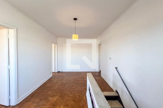 Sala de casa de condomínio para alugar com 3 quartos, 115m² em Vila Gumercindo, São Paulo