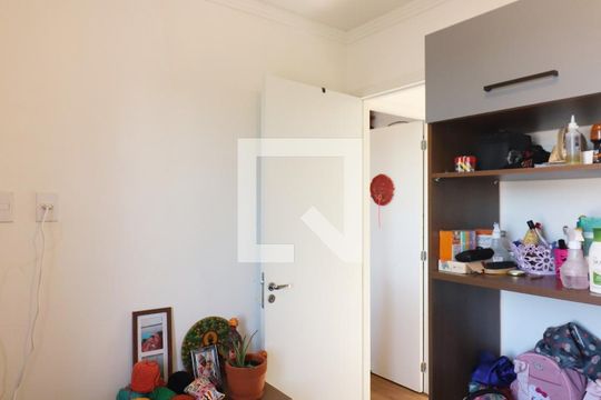 Quarto 2 de apartamento para alugar com 2 quartos, 44m² em Cooperativa, São Bernardo do Campo