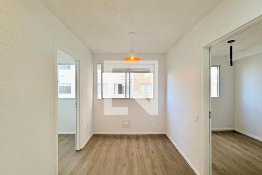 Sala de apartamento para alugar com 2 quartos, 32m² em Jardim Caravelas, São Paulo