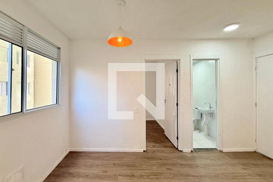 Sala de apartamento para alugar com 2 quartos, 32m² em Jardim Caravelas, São Paulo