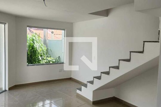 Sala de casa à venda com 3 quartos, 84m² em Campo Grande, Rio de Janeiro