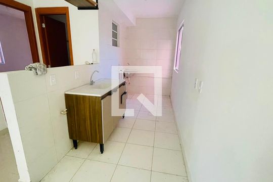 Sala/Cozinha de apartamento para alugar com 2 quartos, 87m² em Caucaia do Alto, Cotia