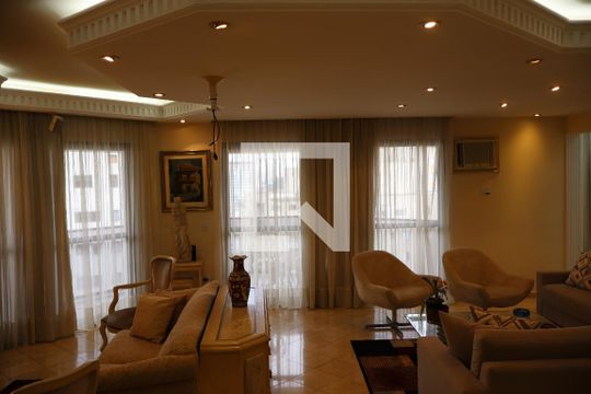 Sala  de apartamento à venda com 4 quartos, 250m² em Camargos, Guarulhos