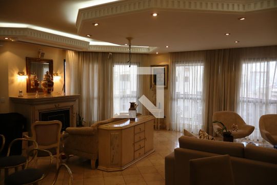 Sala  de apartamento à venda com 4 quartos, 250m² em Camargos, Guarulhos