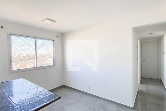 Sala - Cozinha de apartamento para alugar com 2 quartos, 40m² em Vila Penteado, São Paulo