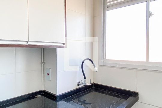Área de Serviço de apartamento para alugar com 2 quartos, 40m² em Vila Penteado, São Paulo