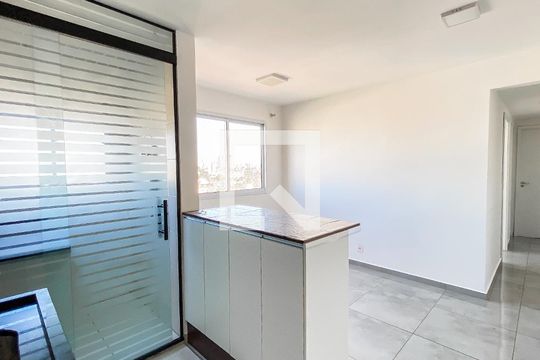 Sala - Cozinha de apartamento para alugar com 2 quartos, 40m² em Vila Penteado, São Paulo