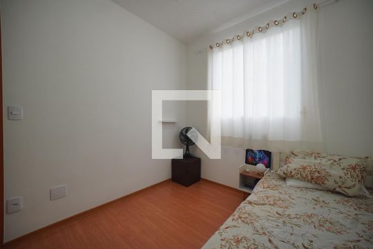 Quarto 1 de apartamento para alugar com 2 quartos, 48m² em Caminho Novo, Palhoça