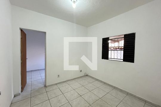 Casa para alugar com 2 quartos, 50m² em Conjunto Lagoa, Belo Horizonte