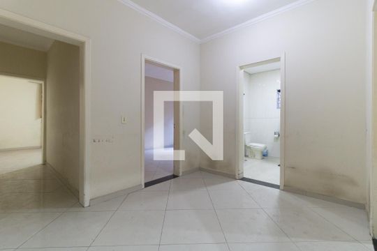 Hall dos Quartos de casa para alugar com 2 quartos, 200m² em Vila Vermelha, São Paulo
