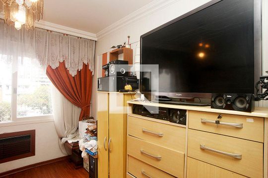 Quarto 2 de apartamento para alugar com 2 quartos, 92m² em Menino Deus, Porto Alegre