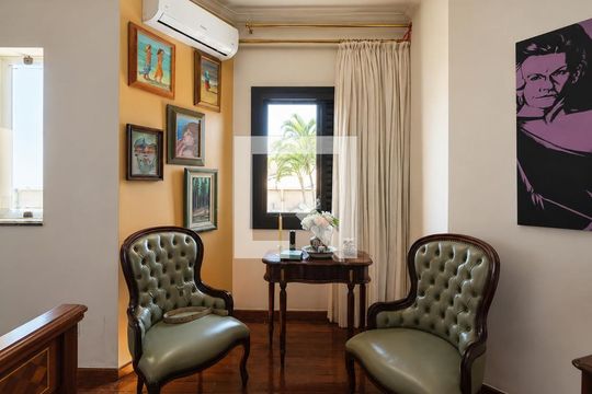 Sala de casa à venda com 4 quartos, 400m² em Parque das Universidades, Campinas