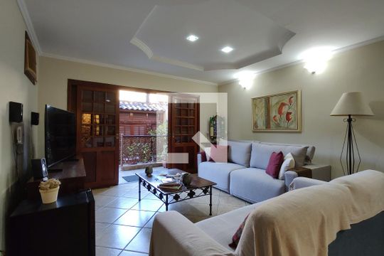 Sala de casa de condomínio à venda com 3 quartos, 300m² em Taquara, Rio de Janeiro