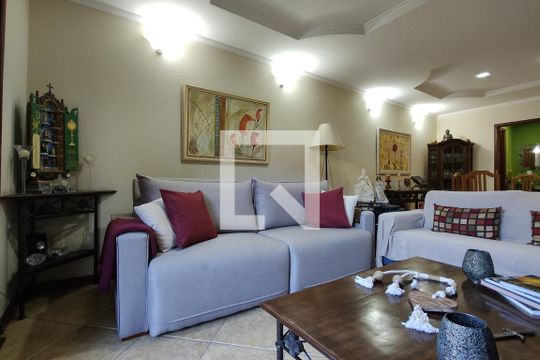 Sala de casa de condomínio à venda com 3 quartos, 300m² em Taquara, Rio de Janeiro