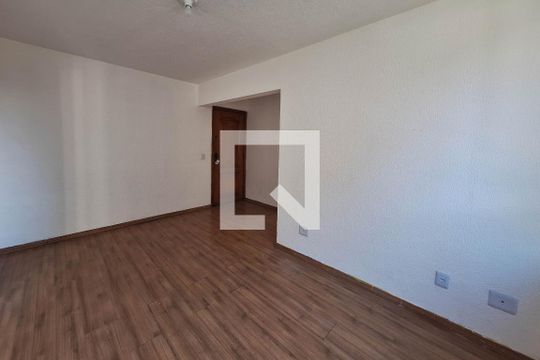 Sala de apartamento à venda com 2 quartos, 60m² em São Lourenço, Niterói