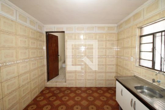 Cozinha de casa para alugar com 1 quarto, 35m² em Jardim Matarazzo, São Paulo