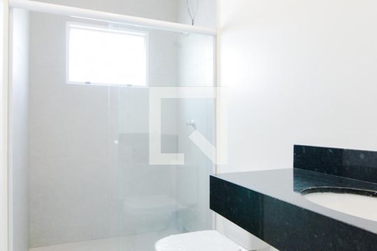 Banheiro da Suíte de casa para alugar com 3 quartos, 187m² em Vila Camargos, Guarulhos