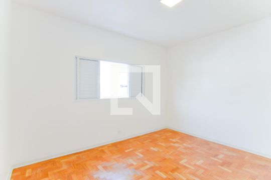 Suíte de casa para alugar com 3 quartos, 187m² em Vila Camargos, Guarulhos