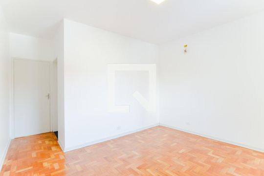 Suíte de casa para alugar com 3 quartos, 187m² em Vila Camargos, Guarulhos