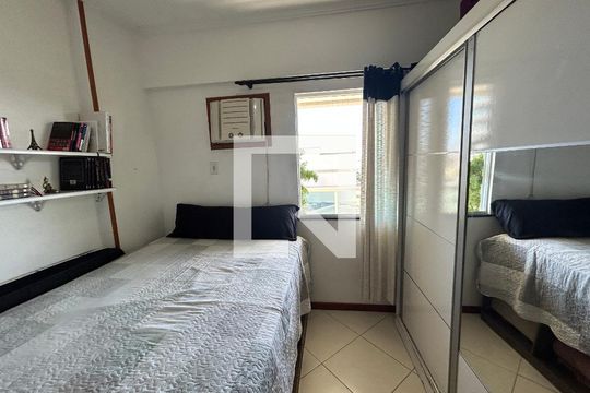 Quarto 1 de apartamento à venda com 2 quartos, 74m² em Vila Valqueire, Rio de Janeiro