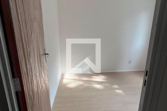 Quarto de apartamento para alugar com 2 quartos, 47m² em Jardim Paraíso, Nova Iguaçu