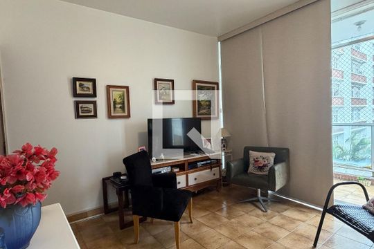 Sala de apartamento para alugar com 2 quartos, 97m² em Gonzaga, Santos