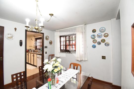 Sala 3 de casa à venda com 4 quartos, 440m² em Pilarzinho, Curitiba