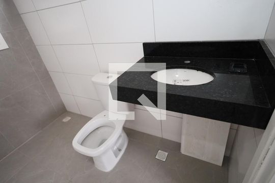 Banheiro da Suíte 2 de casa à venda com 3 quartos, 125m² em Veloso, Osasco