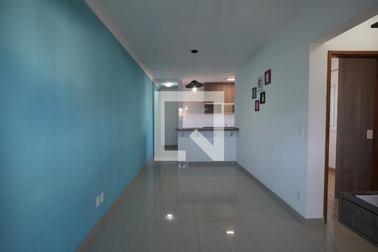 Sala de apartamento para alugar com 2 quartos, 100m² em Jardim Stella, Santo André