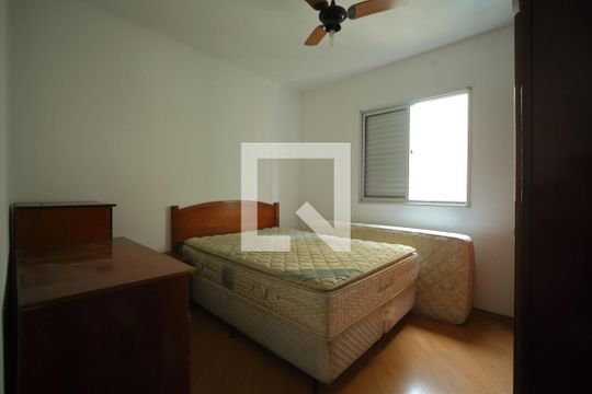 Quarto 1  de apartamento para alugar com 2 quartos, 56m² em Santa Terezinha, São Bernardo do Campo