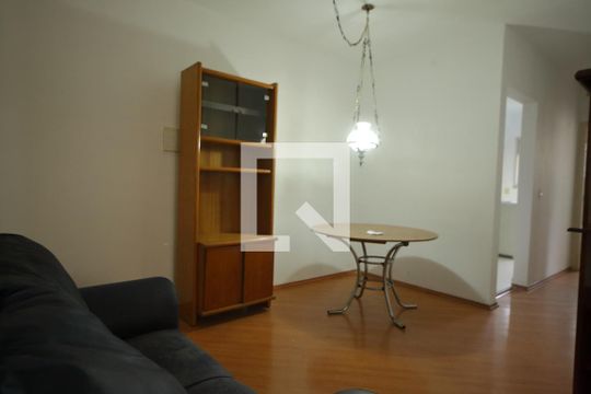 Sala de apartamento para alugar com 2 quartos, 56m² em Santa Terezinha, São Bernardo do Campo