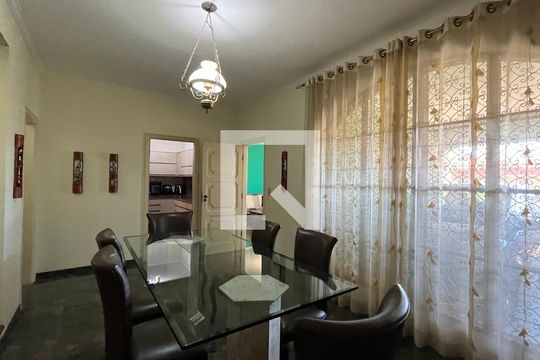 Casa à venda com 5 quartos, 382m² em Jardim Chapadão, Campinas