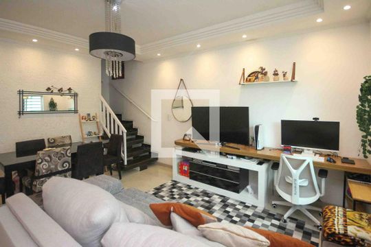 Sala de casa à venda com 2 quartos, 84m² em Vila Tolstoi, São Paulo