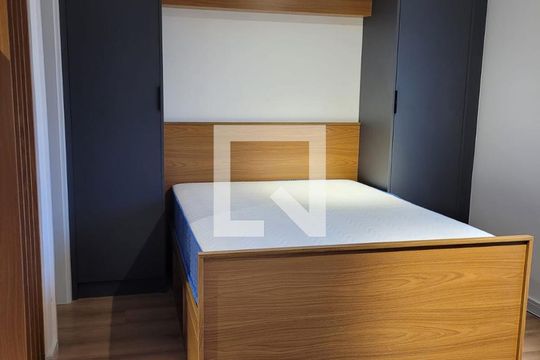Apartamento para alugar com 1 quarto, 27m² em Centro, Mogi das Cruzes