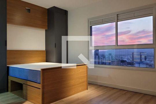Apartamento para alugar com 1 quarto, 27m² em Centro, Mogi das Cruzes