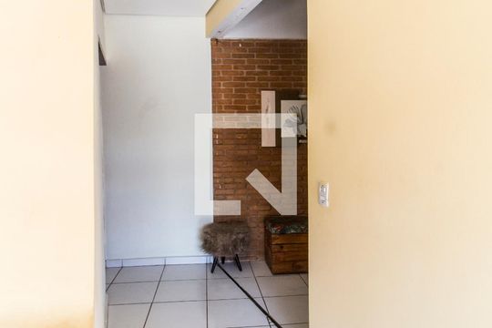 Corredor de casa à venda com 4 quartos, 1410m² em Chácara do Peroba, Barueri